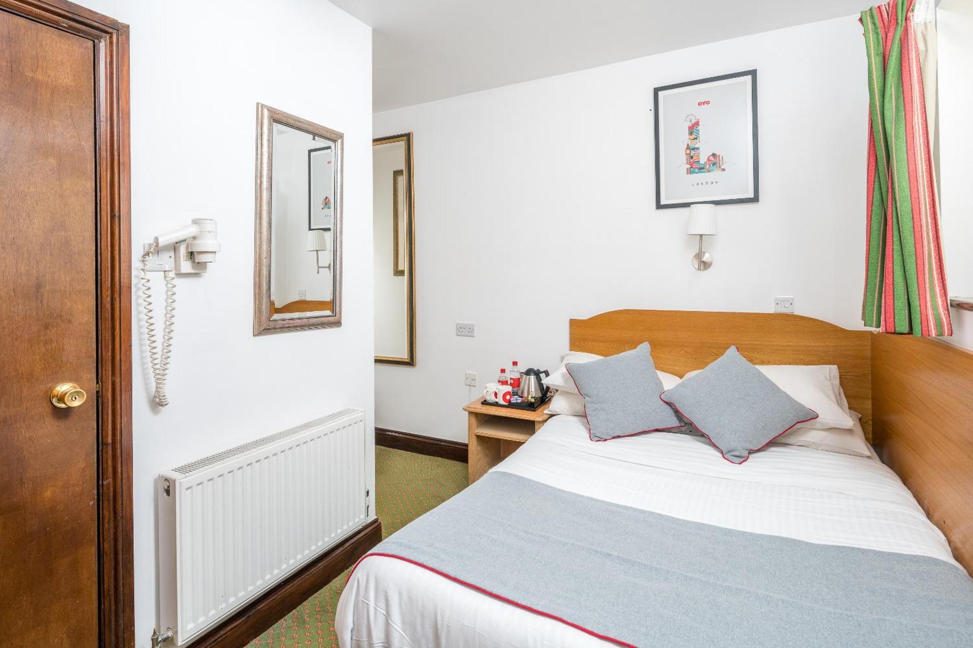 Oyo Abbey Hotel, London Shepherd'S Bush Market Extérieur photo
