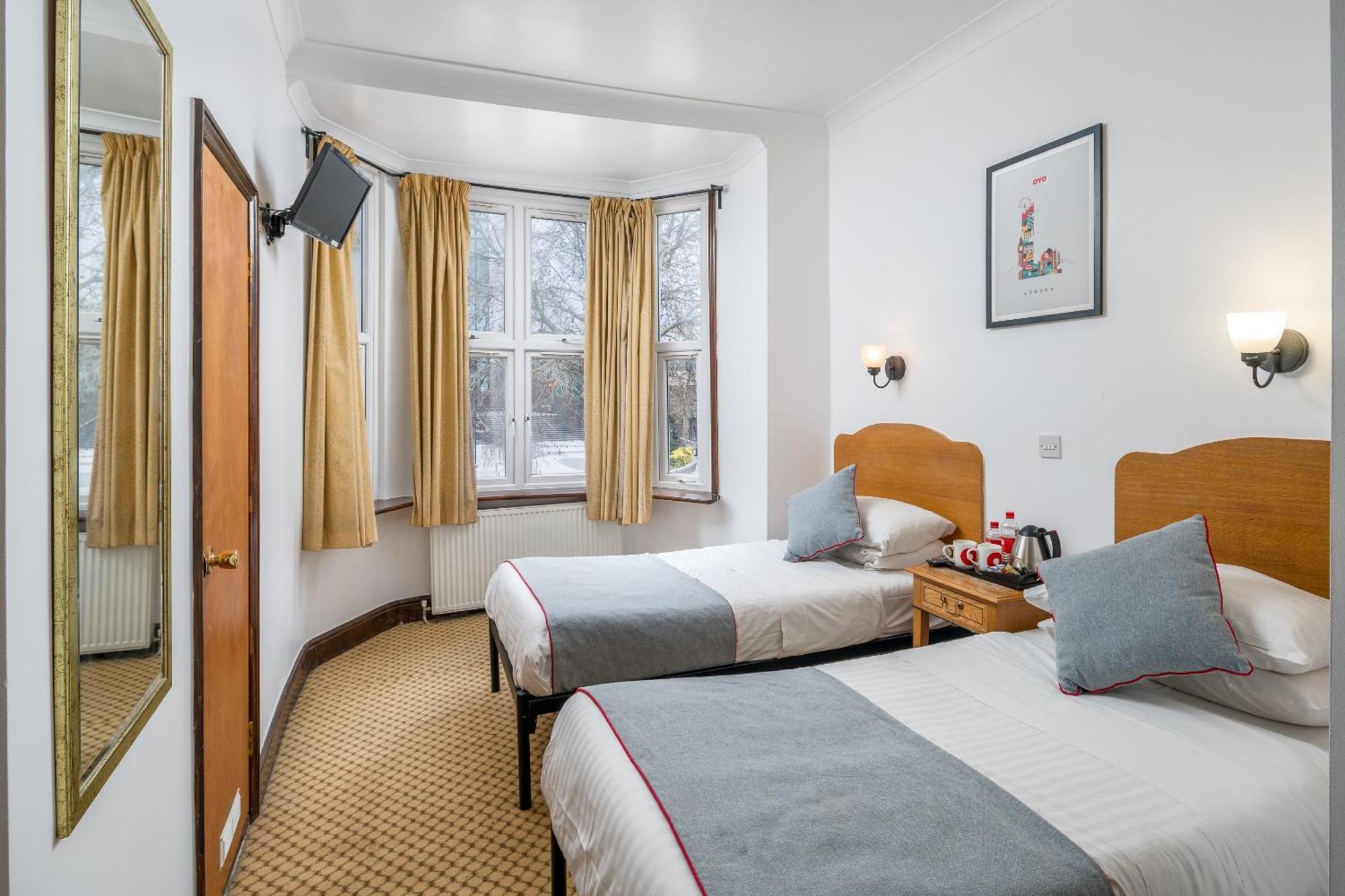 Oyo Abbey Hotel, London Shepherd'S Bush Market Extérieur photo