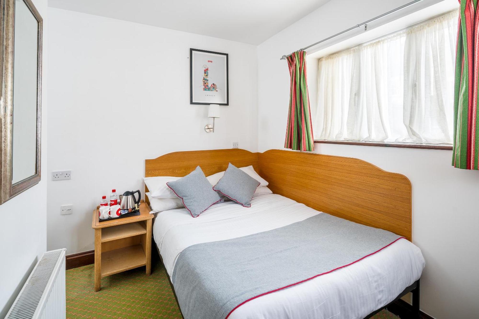 Oyo Abbey Hotel, London Shepherd'S Bush Market Extérieur photo