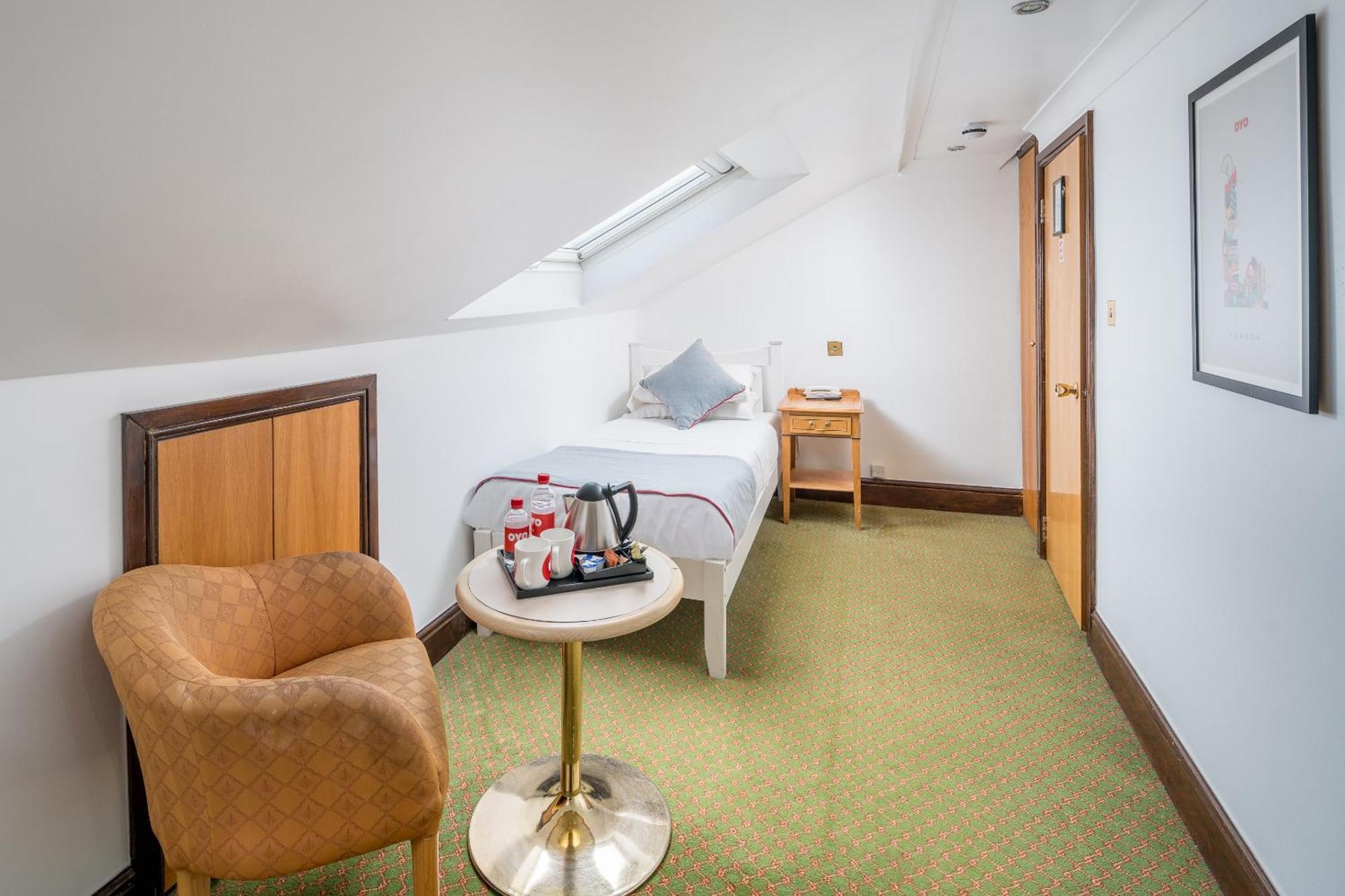 Oyo Abbey Hotel, London Shepherd'S Bush Market Extérieur photo