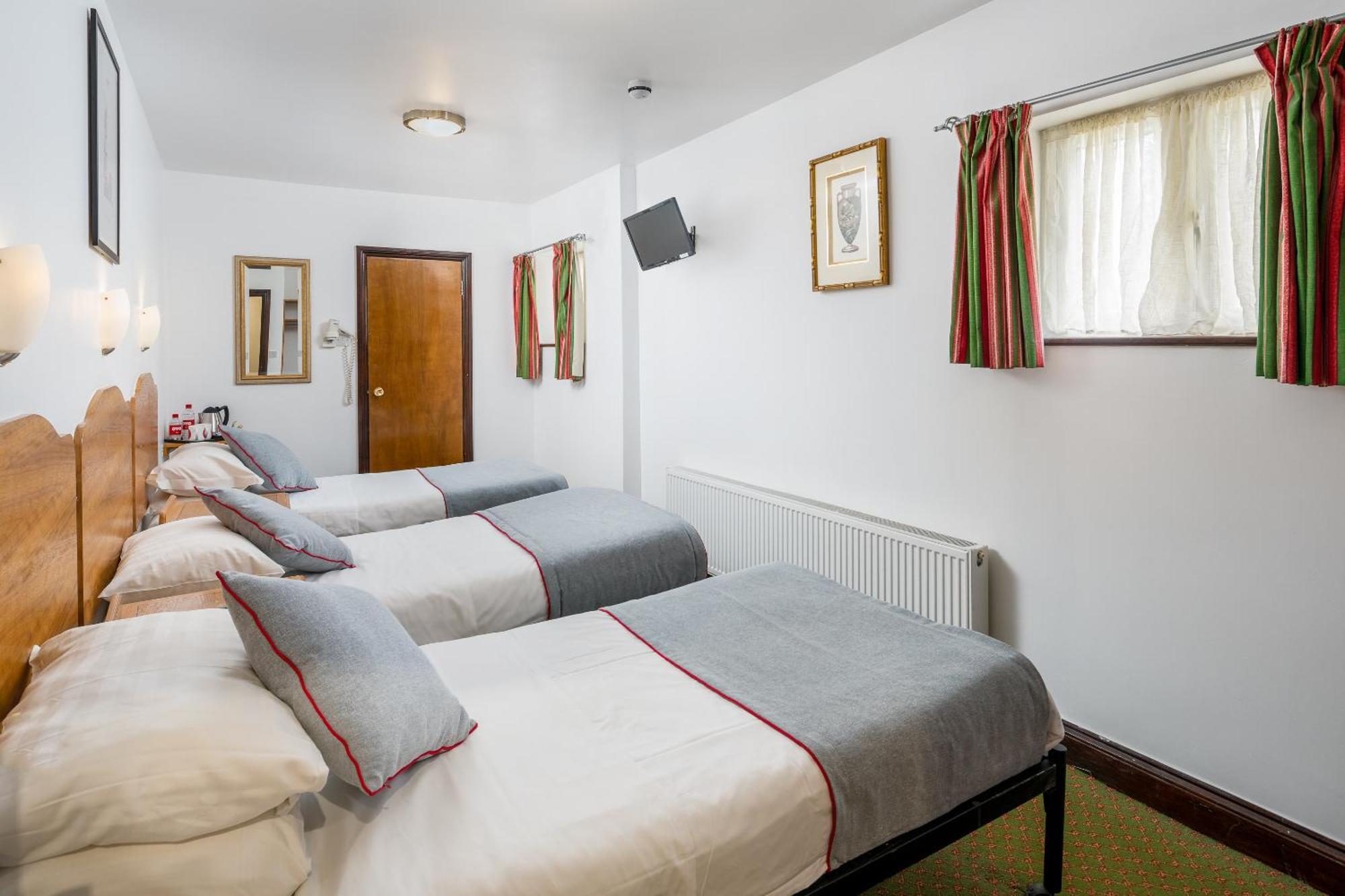 Oyo Abbey Hotel, London Shepherd'S Bush Market Extérieur photo